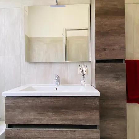 Casa Dell'artista Holiday home Luino